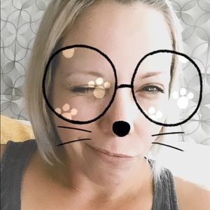 Meet your Posher, Becky